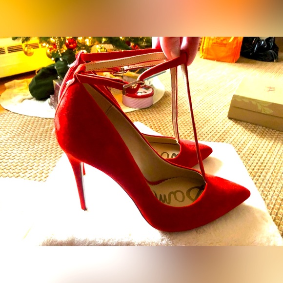 Red suede Sam Edelman. NWOT. - Picture 3 of 4